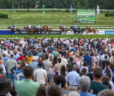 Saisonfinale - Silbernes Pferd, Gr. 3